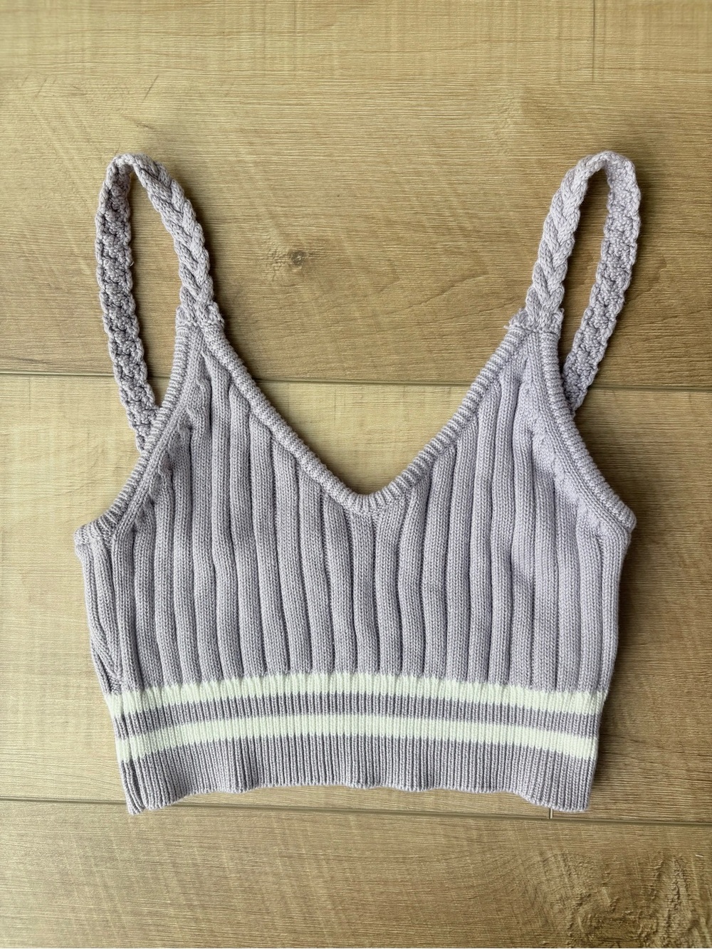 Lovers + Friends Alize Cropped Knit Tank in Purple Lilac. Size small